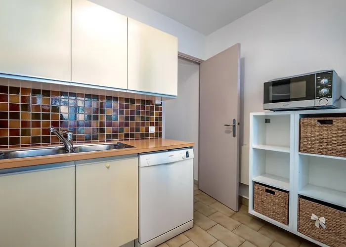 Les Sablons-2 By Interhome *