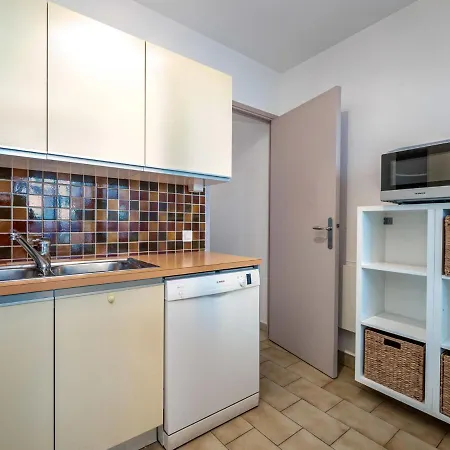 Les Sablons-2 By Interhome *